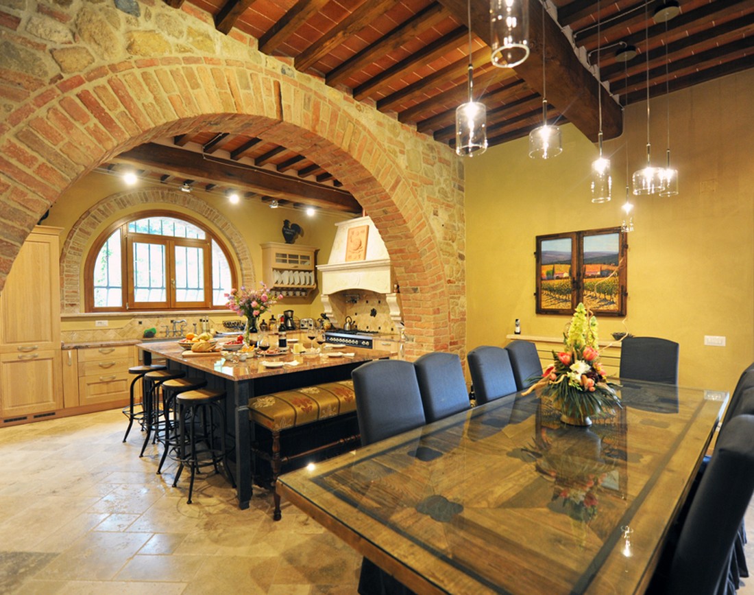 Bolta intre living si dining
