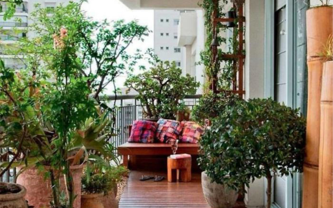 Decoratiuni specifice pentru infrumusetarea balconului