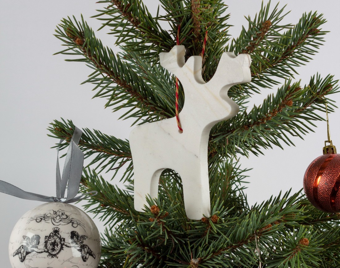 Decoratiune de Craciun ren in brad