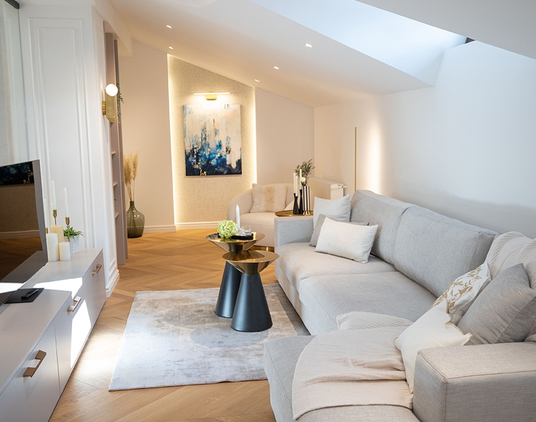 Zona de living de la etaj MiSo Architects