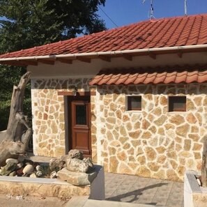 Rustic Stone Желтый полигональный известняк (1 кв. м = 15-20 шт.)