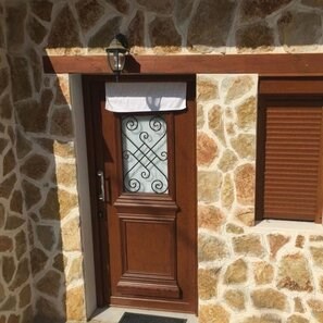 Rustic Stone Желтый полигональный известняк (1 кв. м = 15-20 шт.)