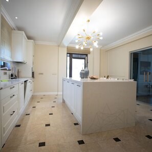 Marmura Crema Royal Polisata, 60 x 30 x 2 cm