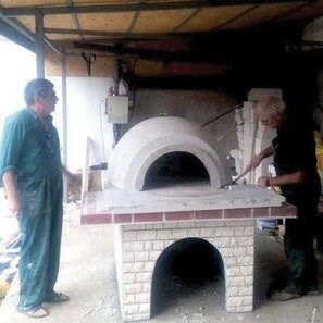 Gratar + Cuptor Integrat Mediteraneo (Carbune/Lemn, 208x120x155 cm, 1200 kg, piatra naturala Rhodos, caramida)
