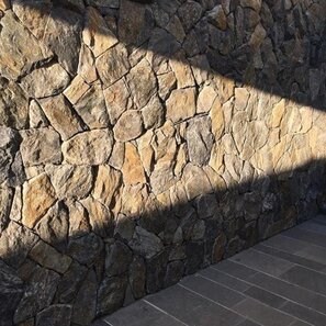 Marmura Poligonala Rock Face Akron
