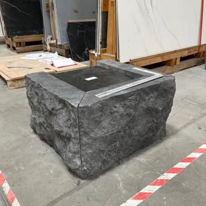 Marmura Tundra Rock Face 