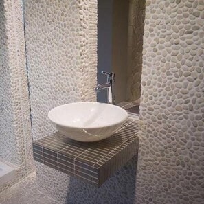 Mozaic Pebbles White Mat