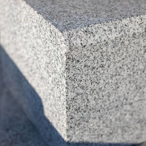 Bordura Granit Bianco Sardo, 20 x 25 x 50 cm (Bizot 2 cm 1L)