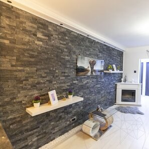 Panel Marmura Catania Black 15 x 60cm