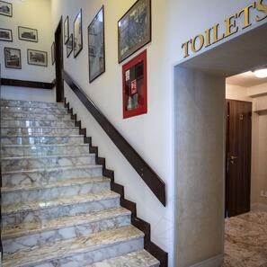 Piese Speciale Marmura Arabescato Oro Polisata, 3 cm - Proiecte Speciale