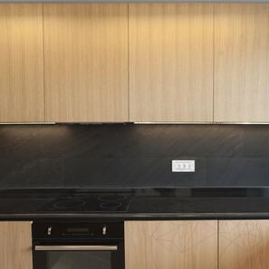 Ardezie Flexibila SKIN MicroStone 1mm - Black Line, 210 x 105 cm | Piatra Ultra-Flexibila pt Pereti, Mobilier, Fatade