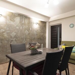 Ardezie Flexibila SKIN Ultra-Flex 2mm - Tan, 280 x 125 cm | Piatra pt Pereti, Mobilier, Fatade si Spatii Umede