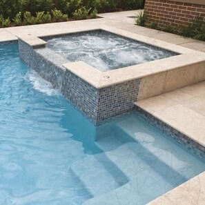 Travertin Classic Cross Cut Periat + Baston 1L, 61 x 30.5 x 3 cm (Treapta/Bordura Piscina)