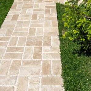 Travertin Classic Cross Cut Periat si Daltuit, 30.5 x 15.25 x 3 cm