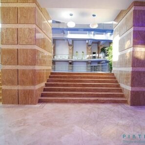 Travertin Latte PREMIUM Polisat, 61 x 30.5 x 1.2 cm