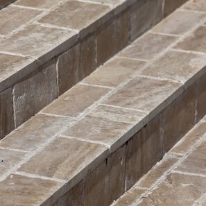 Travertin Latte PREMIUM Periat si Daltuit, 30.5 x 15.2 x 3 cm (Pavaj Exterior)