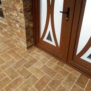 Travertin Noce Cross Cut Periat si Daltuit, 30.5 x 15.2 x 3 cm