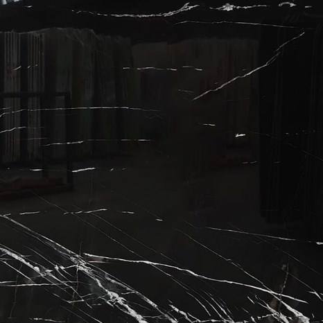 Полированная мраморная плита Alexander Black, 2 см