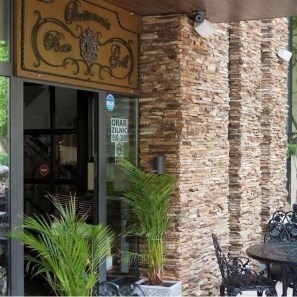 Ardezie Rusty Brown 3D Strips | Piatra Decorativa pt. Placari Verticale, Exterior-Interior (10-12/palet)
