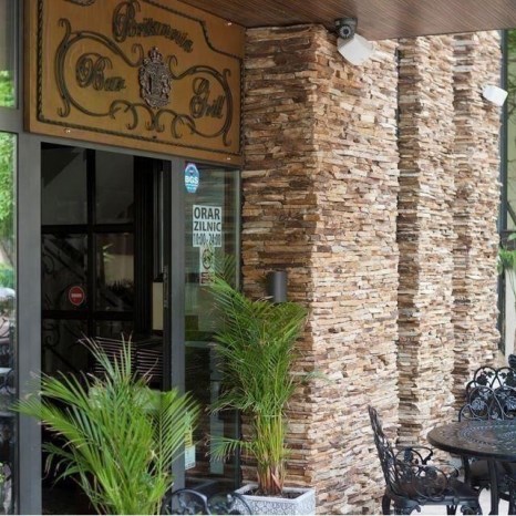 Ardezie Rusty Brown 3D Strips | Piatra Decorativa pt. Placari Verticale, Exterior-Interior (10-12/palet)