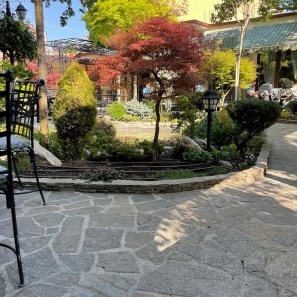 Ardezie Poligonala Homa – Piatra Naturala pt. Interior / Exterior | Fatade, Pavaje si Alei (1 mp = 10–14 bucati, 25mp/pa