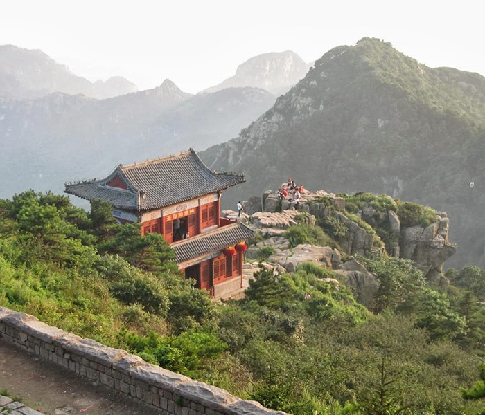Muntele Taishan liderul Muntilor Sacri din China